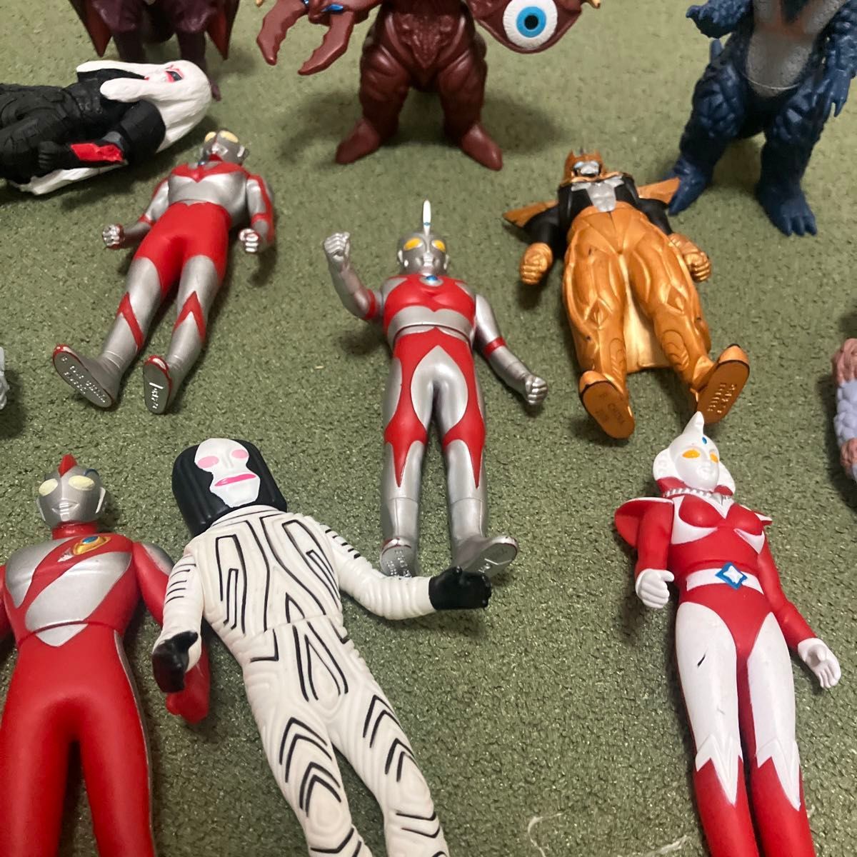 ウルトラソフビシリーズ 22体セット ウルトラマン 怪獣｜Yahoo!フリマ