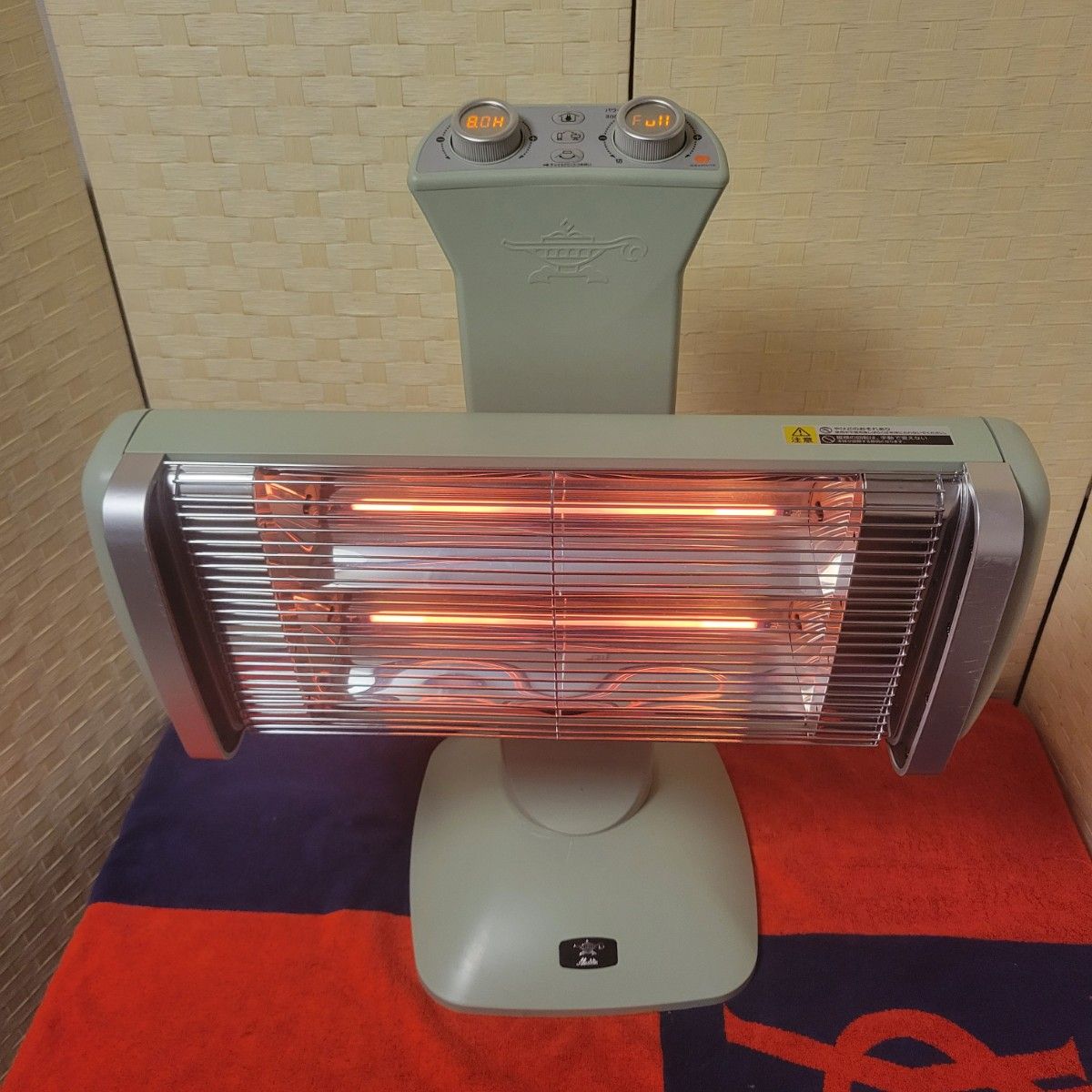 2022年製 アラジン 遠赤グラファイトヒーター 品番 AEH-2G10BJ (送料