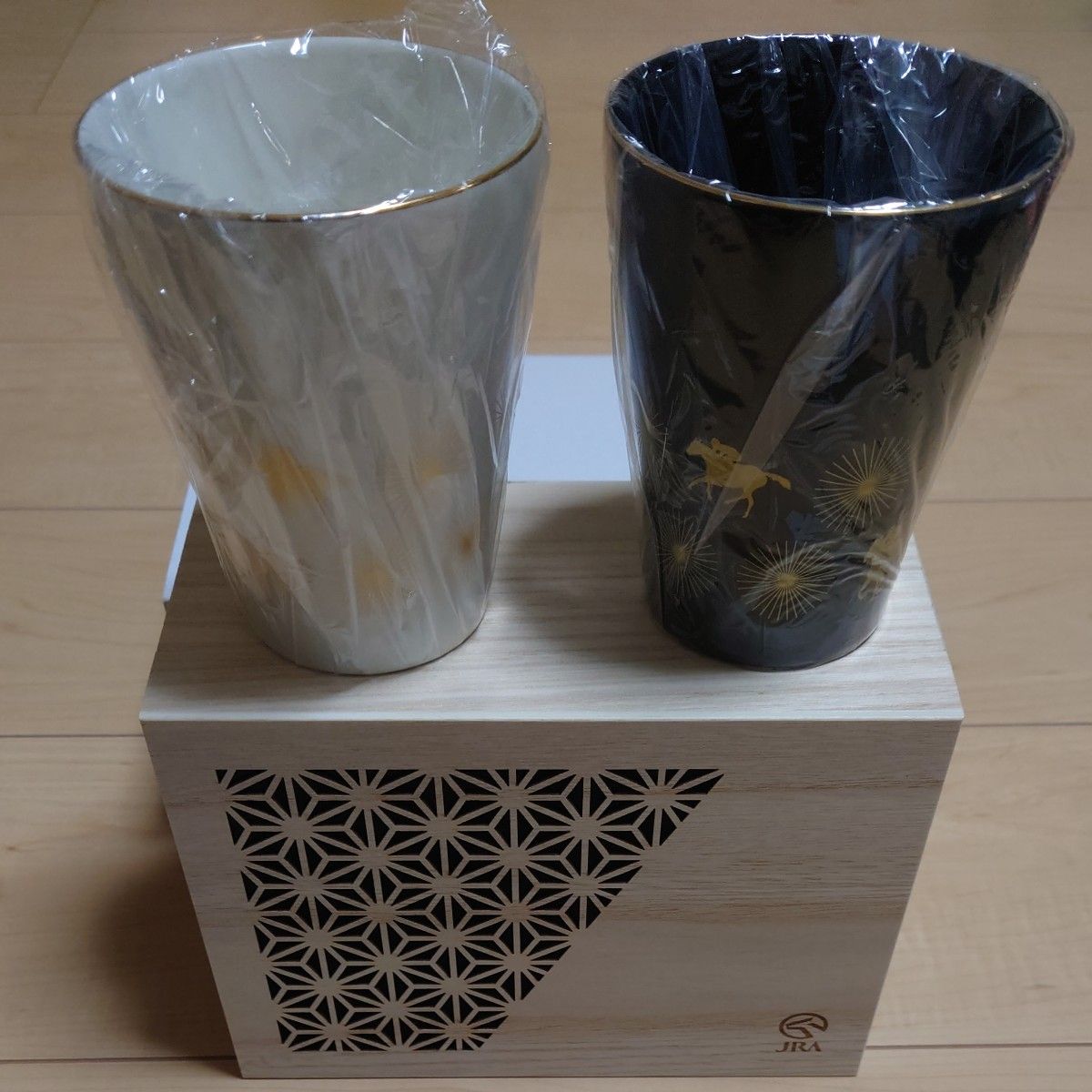 JRAオリジナル 和柄馬文様タンブラーペア 新品、未使用】 JRA 和柄馬