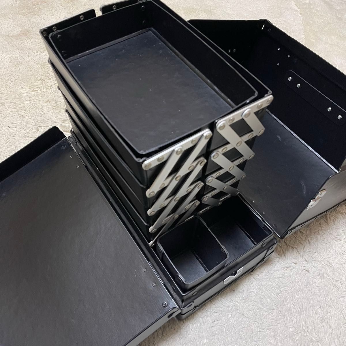 Shu Uemura・シュウ ウエムラ メイクアップボックス 特大