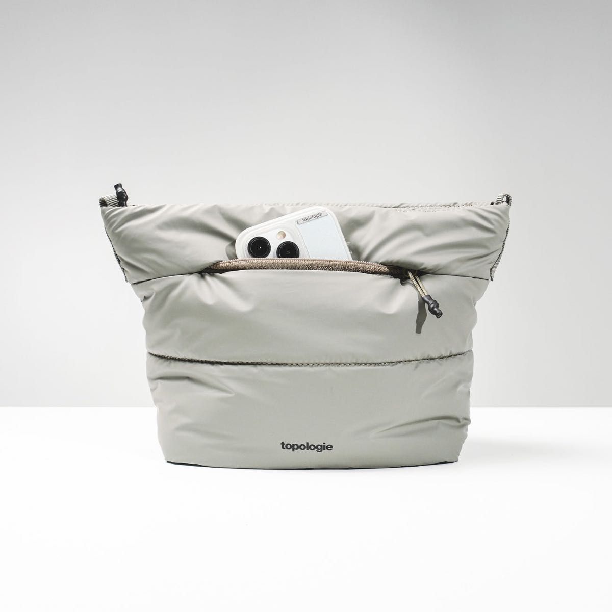 新品未使用】Topologie Besace べサス （ ストラップ付き）お値下げ