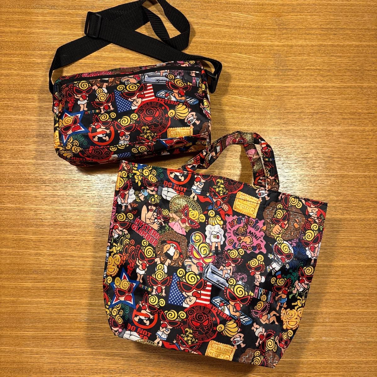 ヒステリックグラマーヒスミニちゃん美品ショルダーバッグ&ランチ