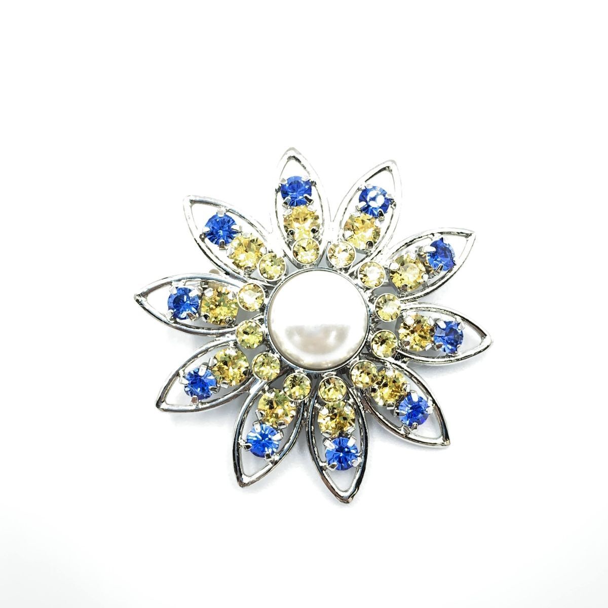 Rene ルネ パール お花 フラワーモチーフ クリスタルブローチ 中