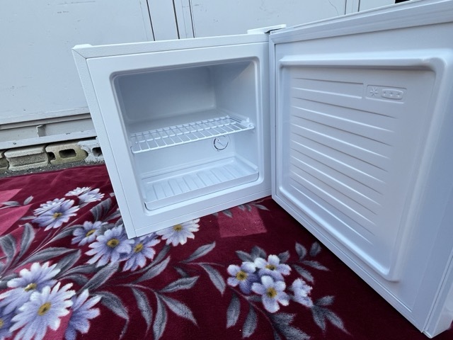 アイリスオーヤマ 冷凍庫PF-A31FD 白 IRIS OHYAMA（アイリスオーヤマ