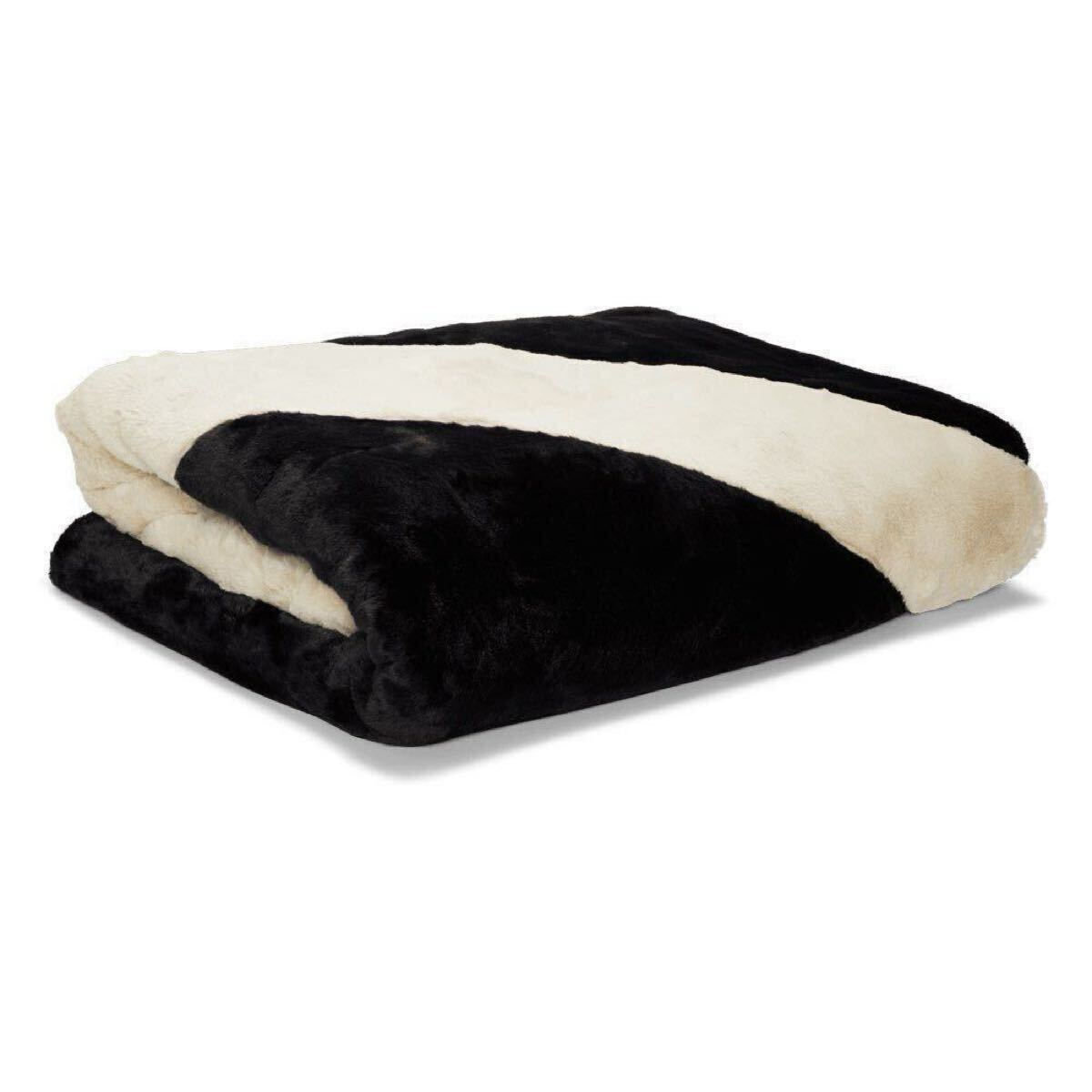 新品 定価24200円 NIKE WMNS NSW FAUX FUR BLANKET KRMG ナイキ