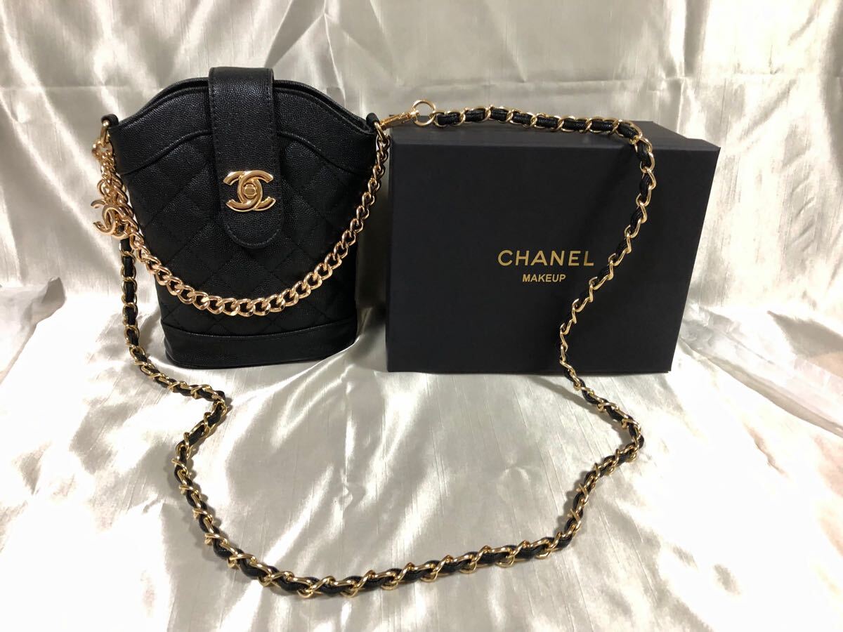 希少新品 CHANEL シャネル ノベルティ ショルダーバッグ 斜め掛け