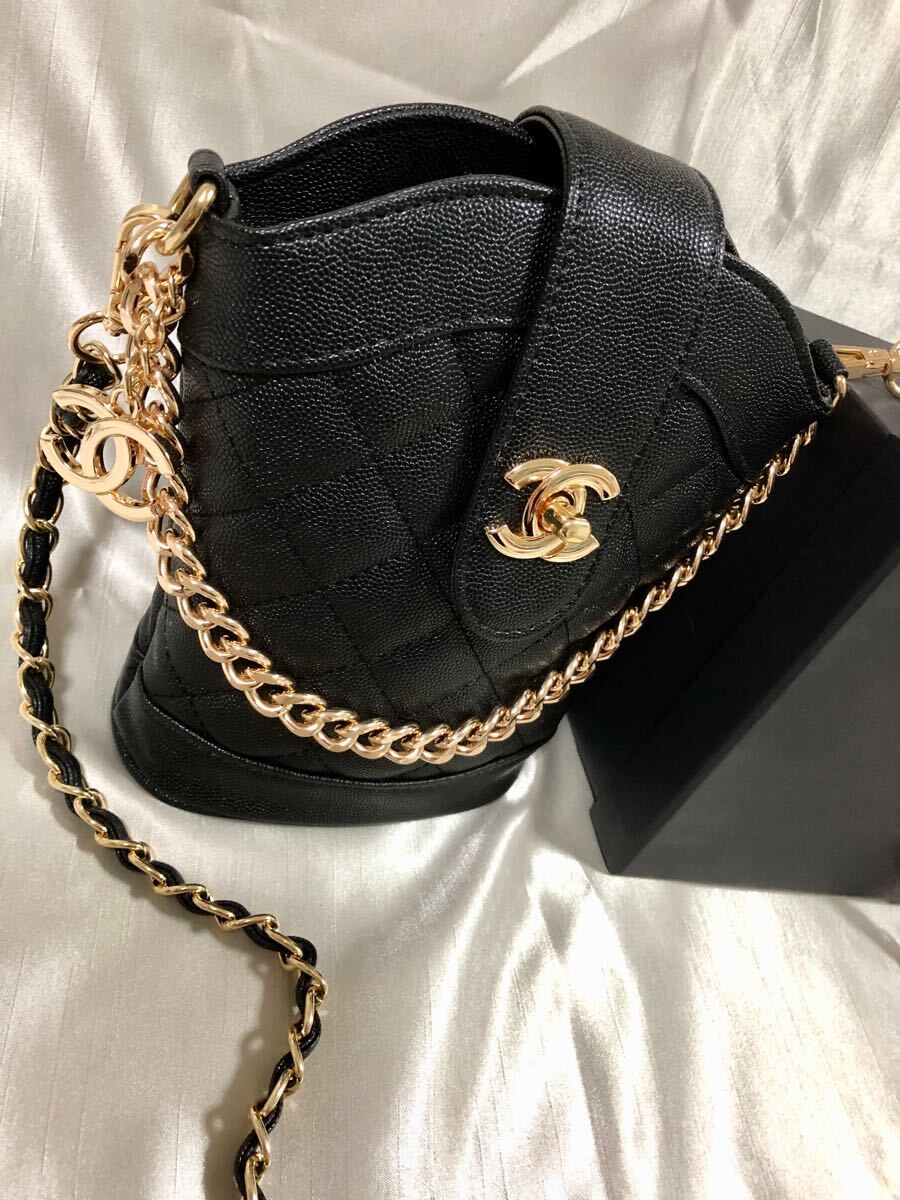 希少新品 CHANEL シャネル ノベルティ ショルダーバッグ 斜め掛け