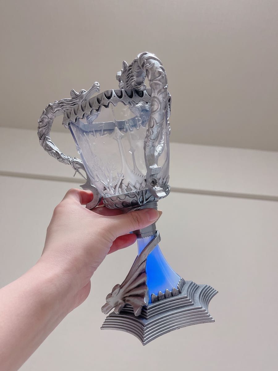 ハリー・ポッター トロフィー ガラス水晶 箱入り 4本 ハリー