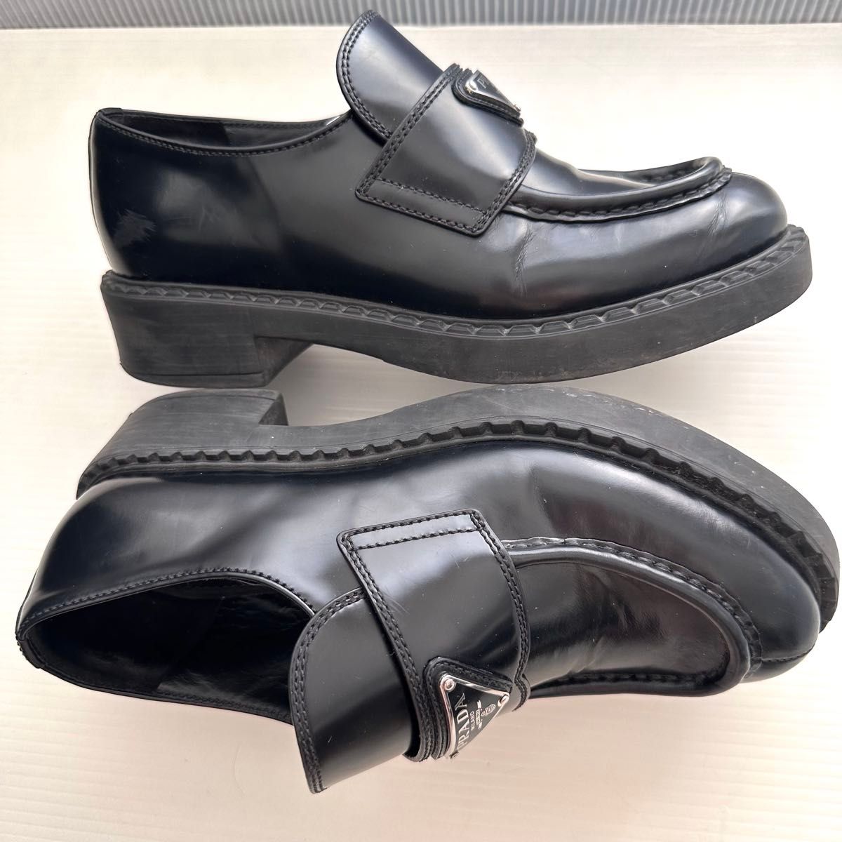 PRADA プラダ チョコレート ブラッシュドレザー ローファー 革靴 正規