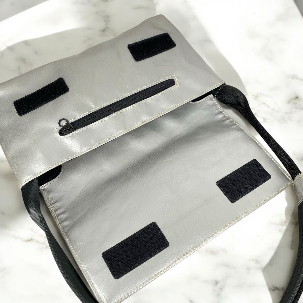 名作】FREITAG / F71 LAURA / ショルダーバッグ シルバー フライターグ