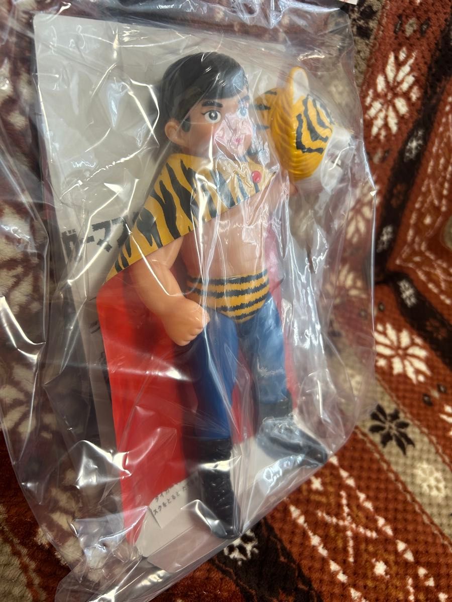 メディコム・トイ×中嶋製作所ソフビ タイガーマスク (初期型きいろ1期