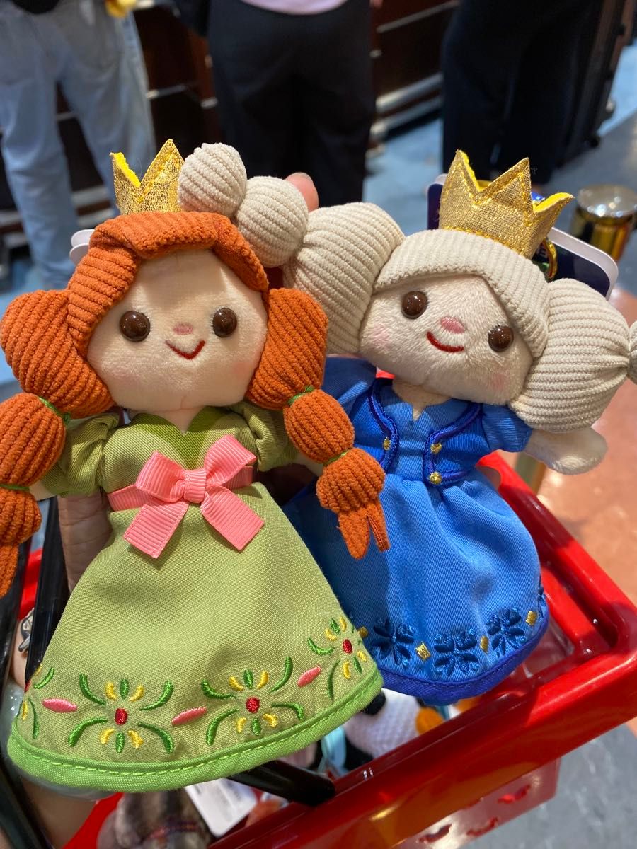 ディズニーストア アナと雪の女王 ぬいぐるみキーチェーン2点セット