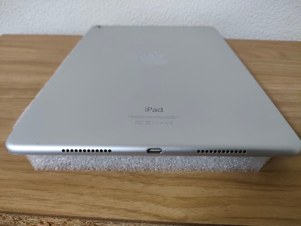 iPad Pro 9 7インチ Wi-Fiモデル 32GB シルバー A1673 動作確認済み