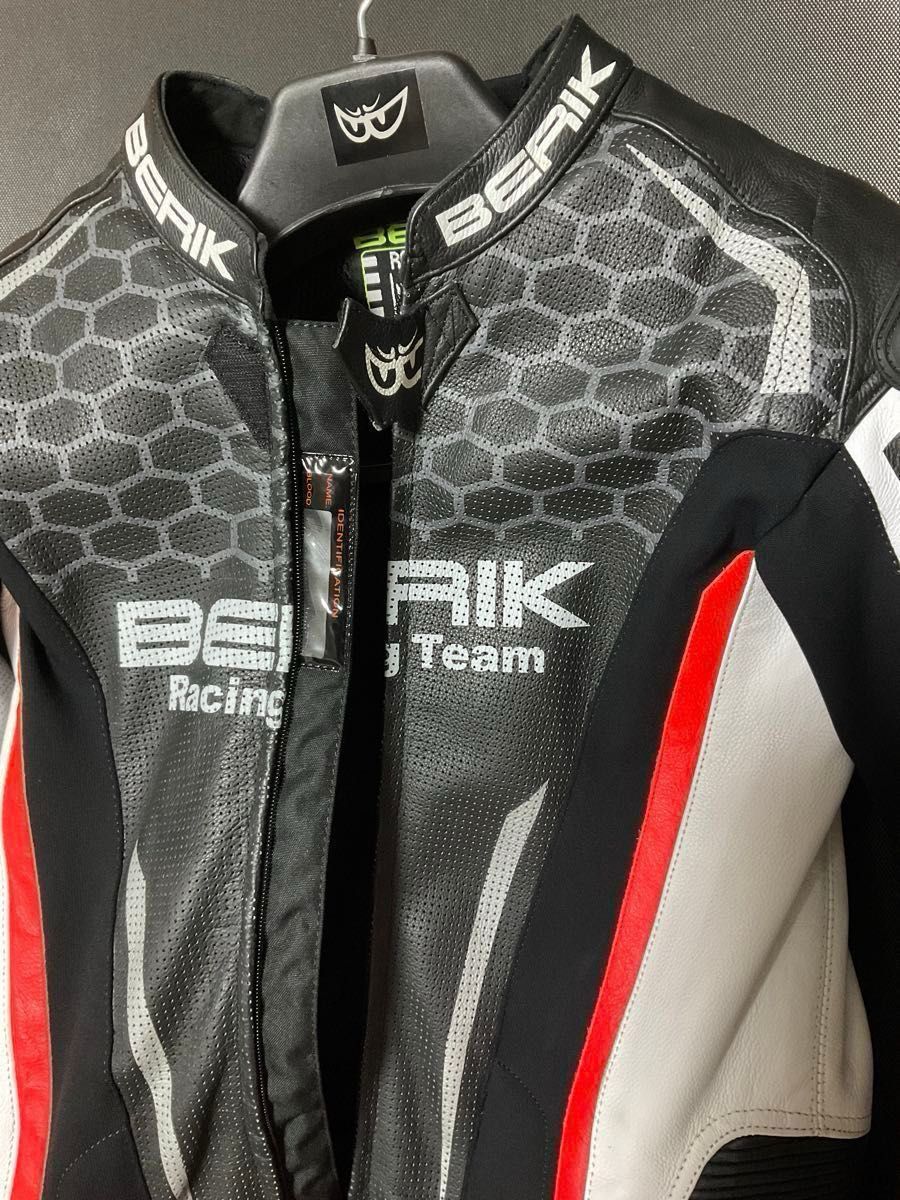 お得セット BERIK ベリック ハイグレード レーシングスーツ 54サイズ