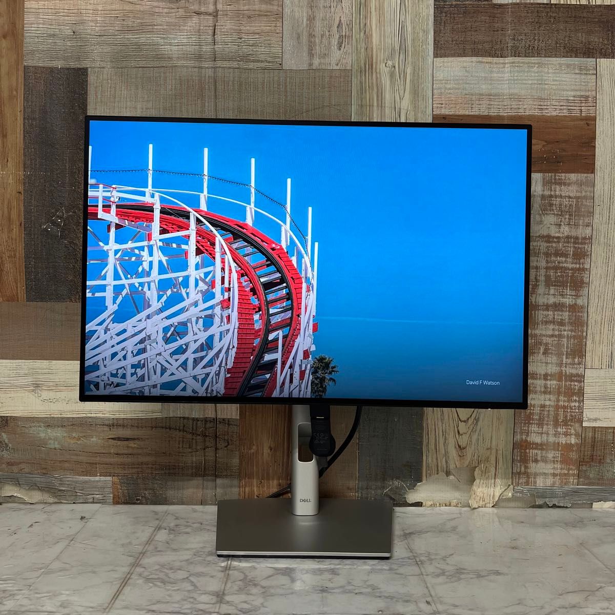 即日発送全国送料込 2年前購入 DELL24型ワイド液晶モニターブルー