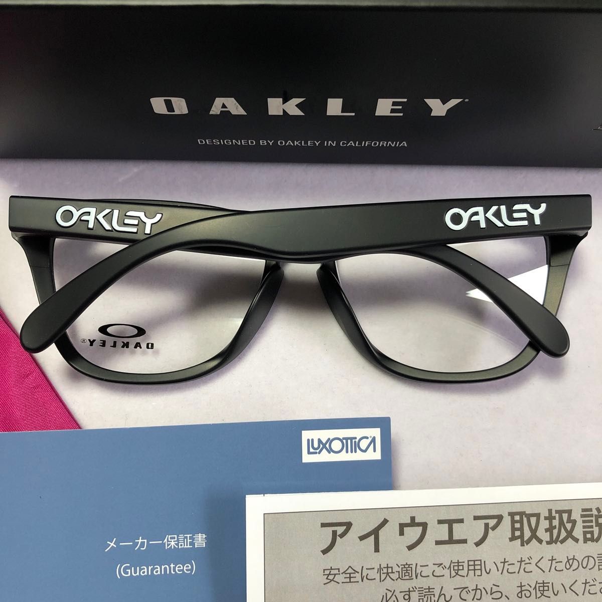 ゴルフ コンペ景品余り OAKLEY フロッグスキン OX8137A-03 オークリー