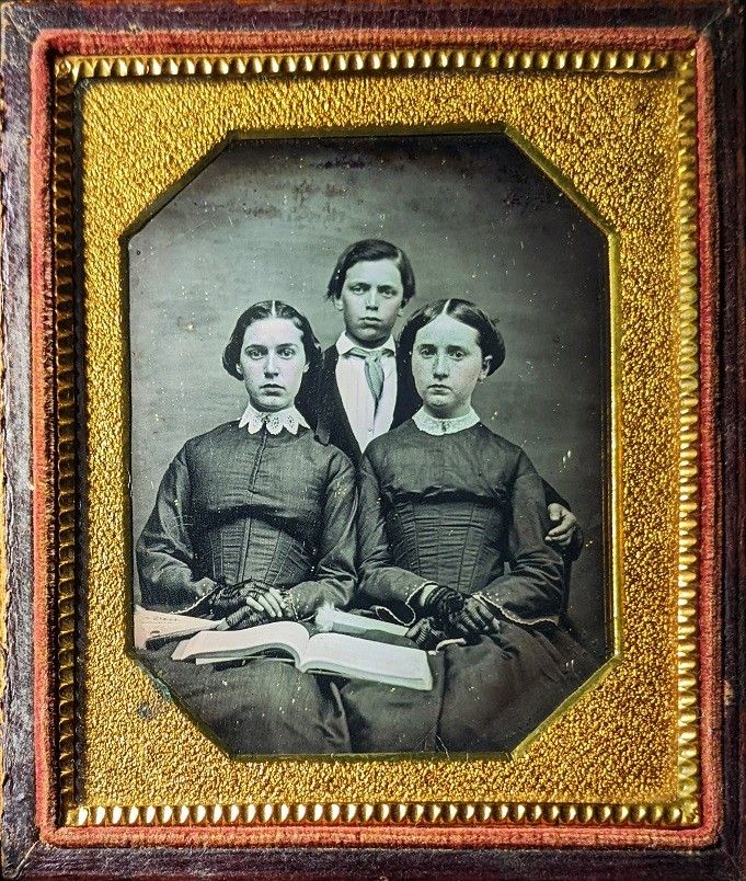 ダゲレオタイプ アンティークフォト ユニオンケース付き 女の子