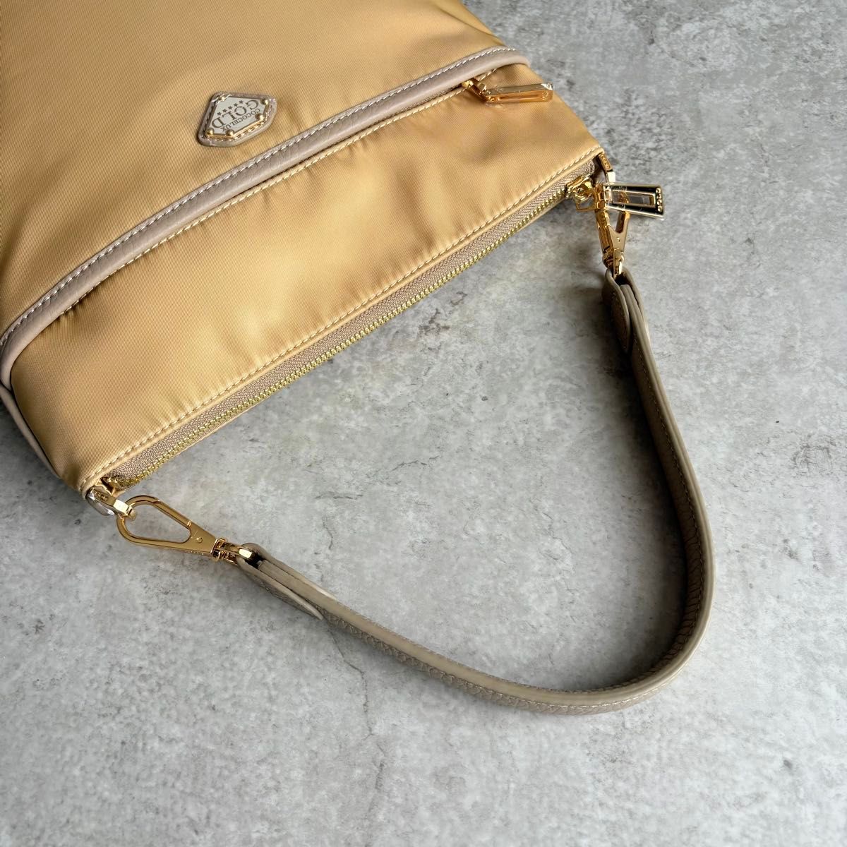 未使用】COCOCELUX GOLD ココセリュクス ゴールド ポコノ 3way ボディ