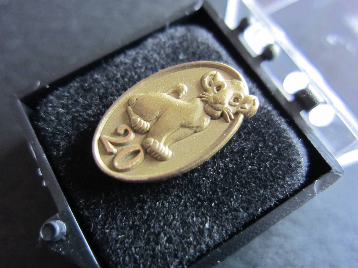 Yahoo!オークション - キャスト勤続20年 ディズニー サービス・アワー