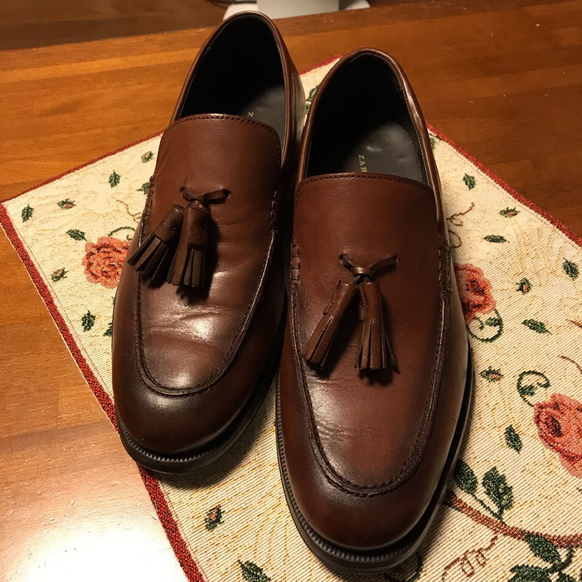 ザラ ZARA タッセル付きレザーローファー 牛革靴（40）ブラウン｜Yahoo