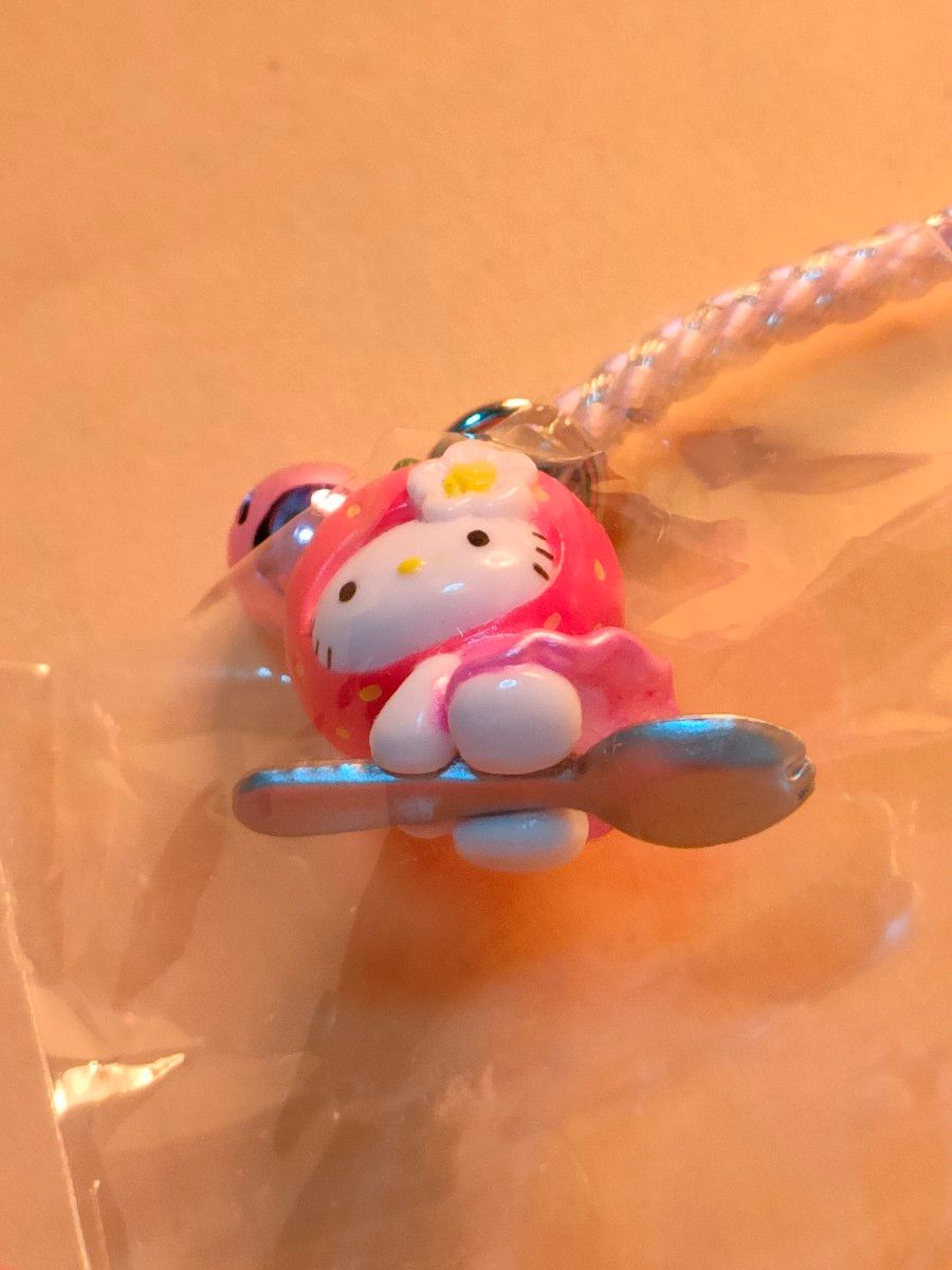 ハローキティ ストラップ 栃木限定 いちご 金スプーン Sanrio ハロー
