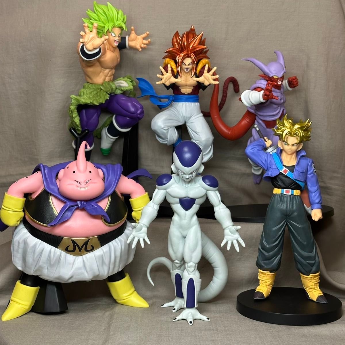 ドラゴンボール フィギュア 孫悟空 ベジータ ブロリー ゴジータ