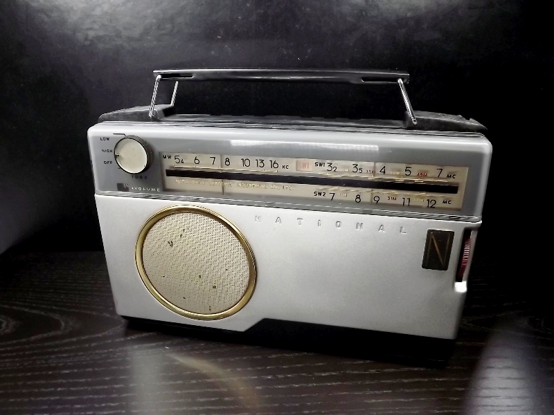 Yahoo!オークション - National 真空管ラジオ UA-120 ジャンク品