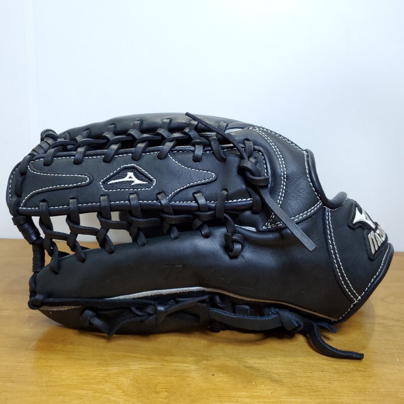 ミズノ MIZUNO イチローモデル プラチナラベル 限定品 左投げ用 外野用