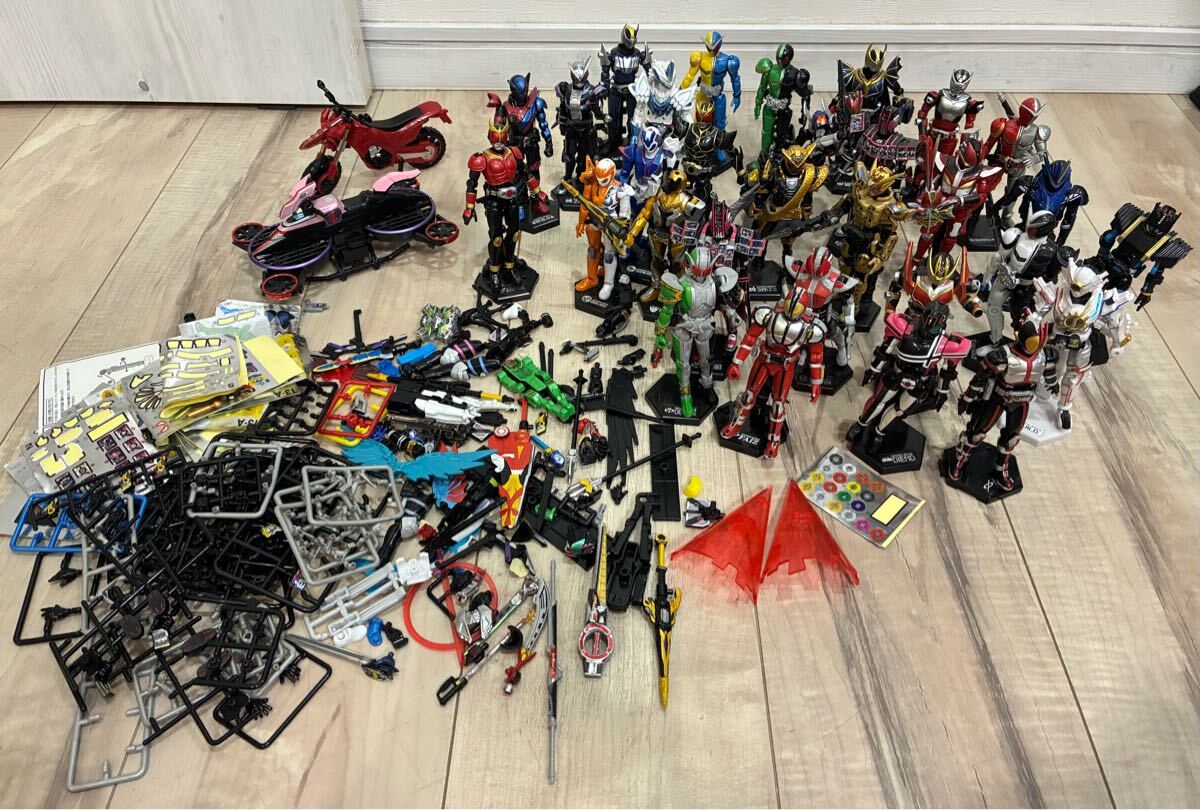 仮面ライダー 食玩フィギュア 大量 まとめ ジャンク 現状品 装動 掌動