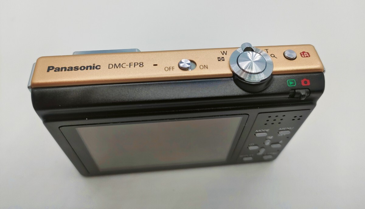 美品】Panasonic LUMIX DMC-FP8 ゴールド パナソニック LUMIX DMC-FP8