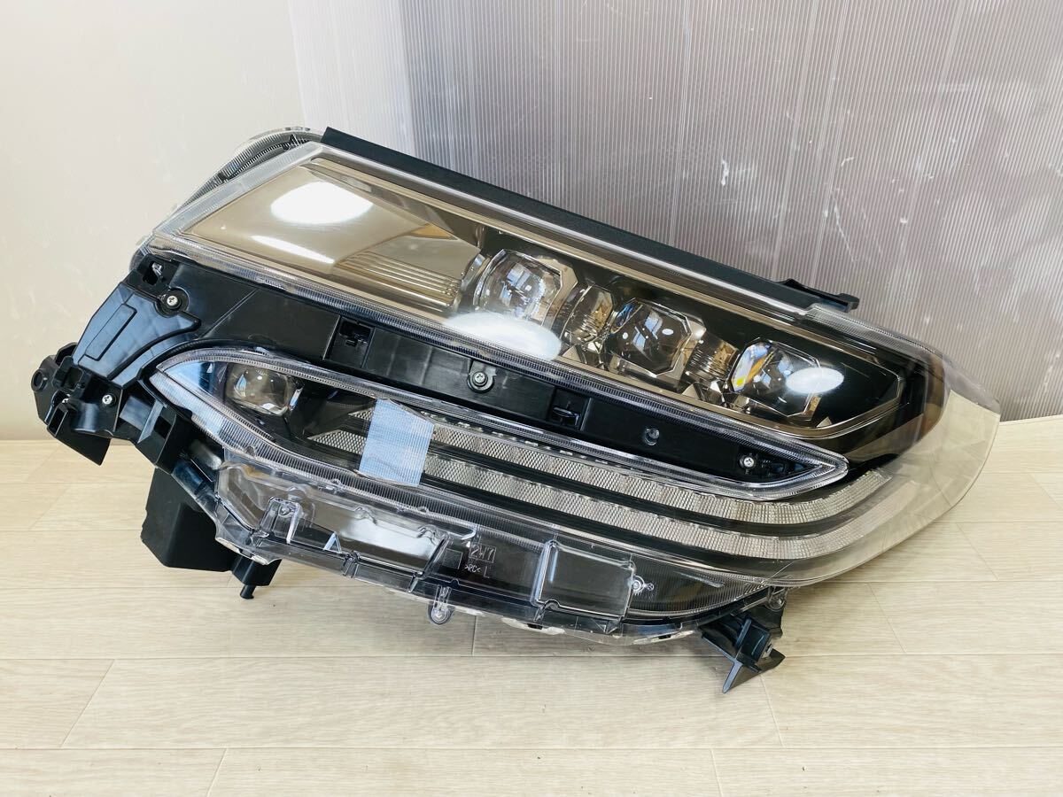 アルファード30 左ヘッドライトLED 3眼 純正部品 イチコー58-91 磨き