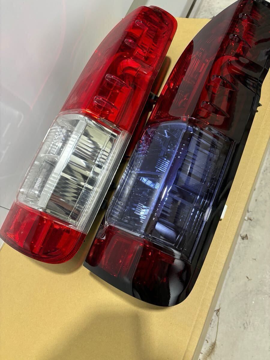 ハイエース200系 純正テールランプ 左右セット テールレンズ