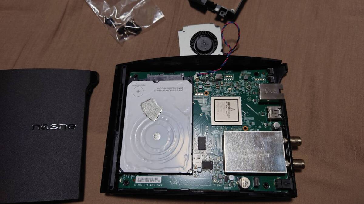 送料無料 ジャンク nasne バッファロー 2TB NS-N100 緑ランプ点滅