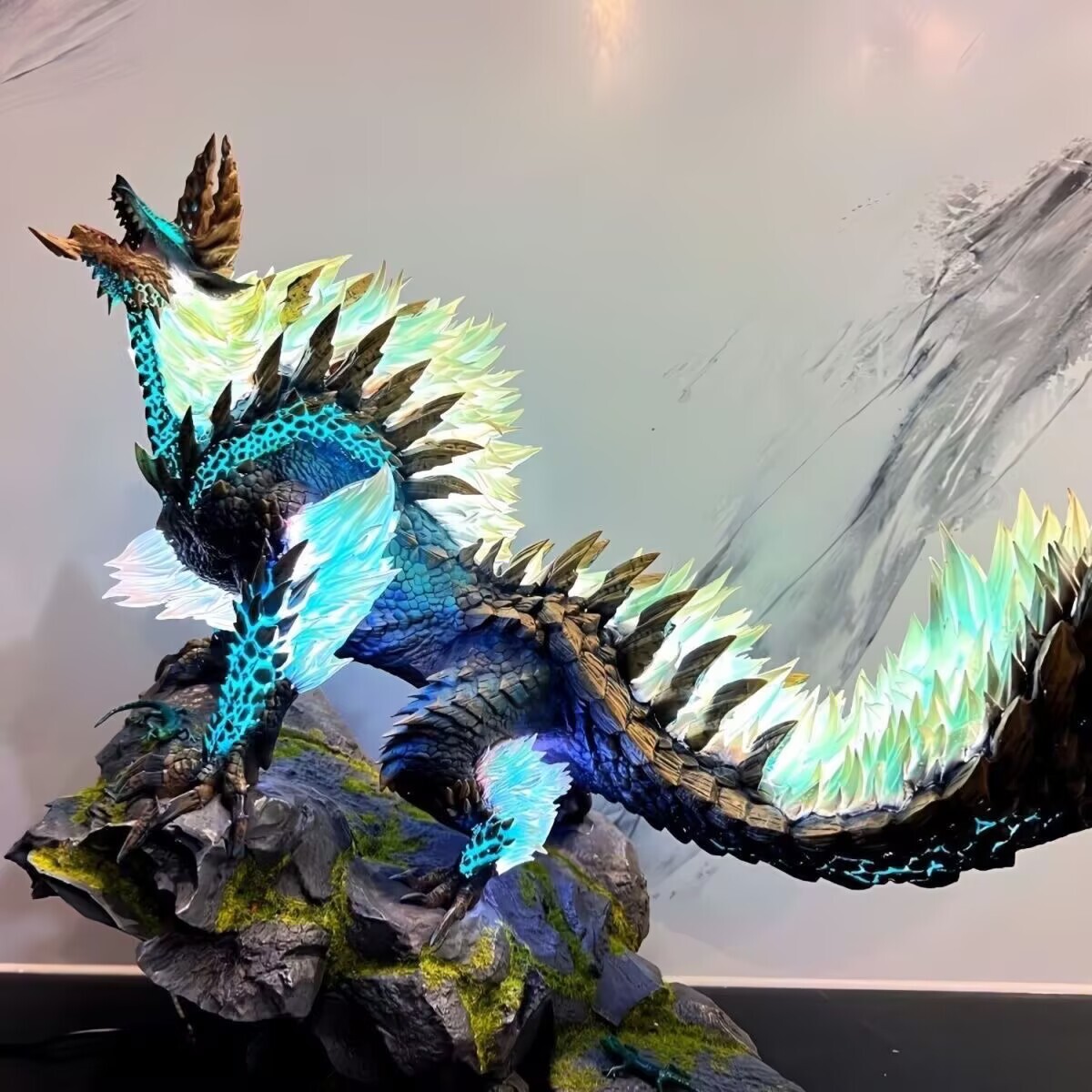 モンスターハンター ジンオウガ フィギュア 28cm 発光可｜Yahoo!フリマ