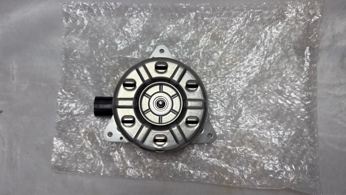 日野 純正 17レンジャー コンデンサーモーター DENSO S8845-01120