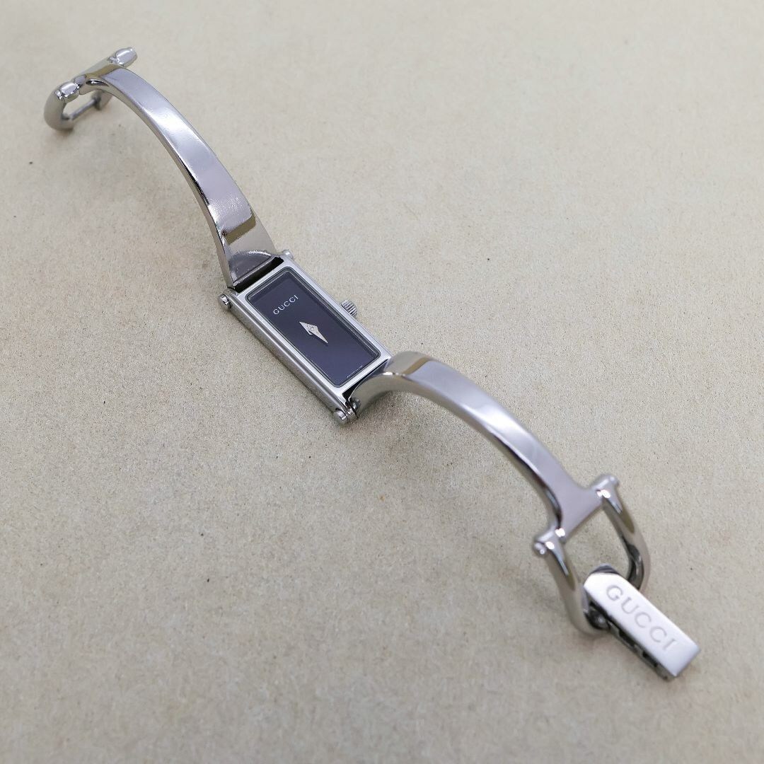 稼働 GUCCI 腕時計 1500L 黒文字盤 バングル シルバー 1390｜Yahoo