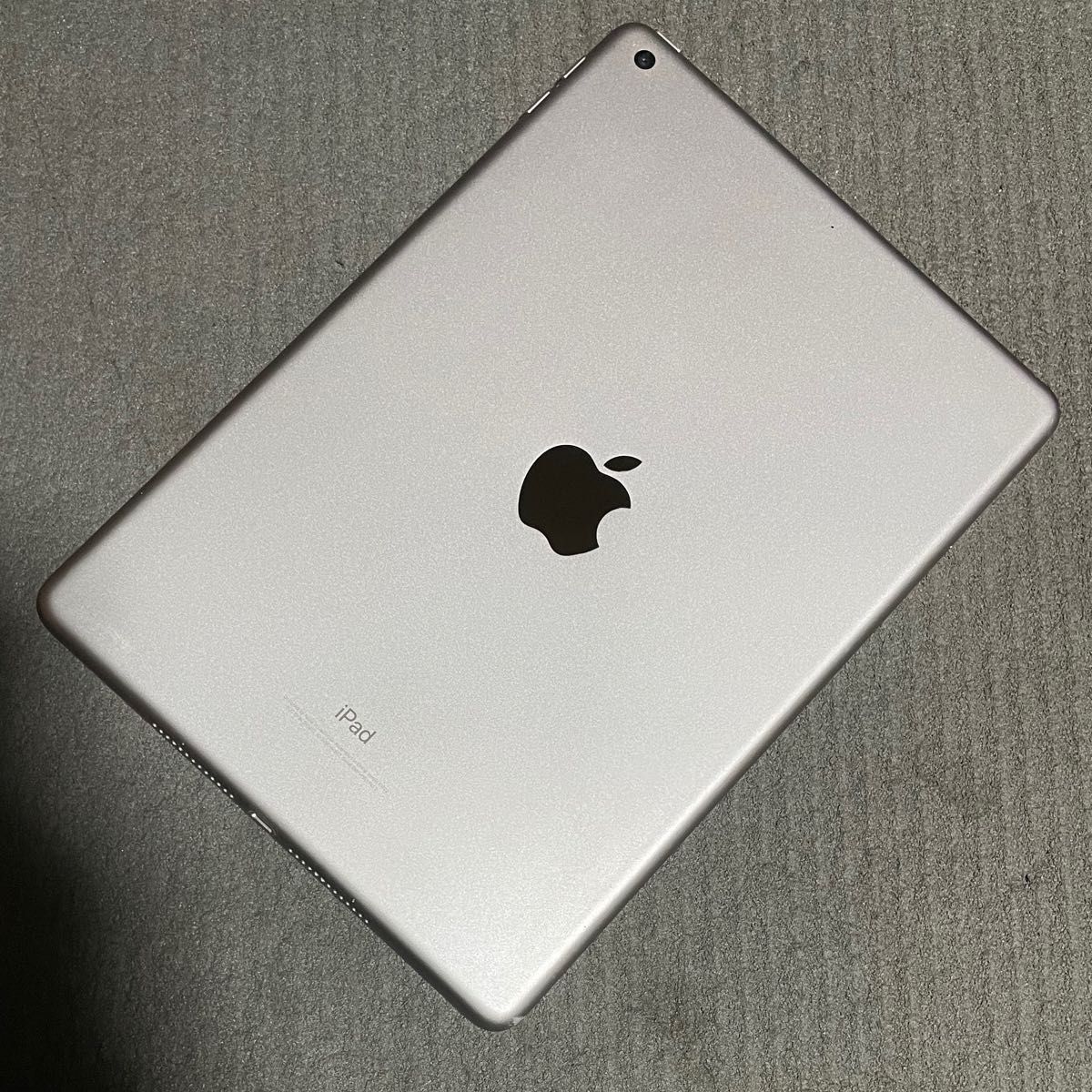 動作良好 】iPad 第5世代 32GB スペースグレイ Wi-Fiモデル 本体のみ