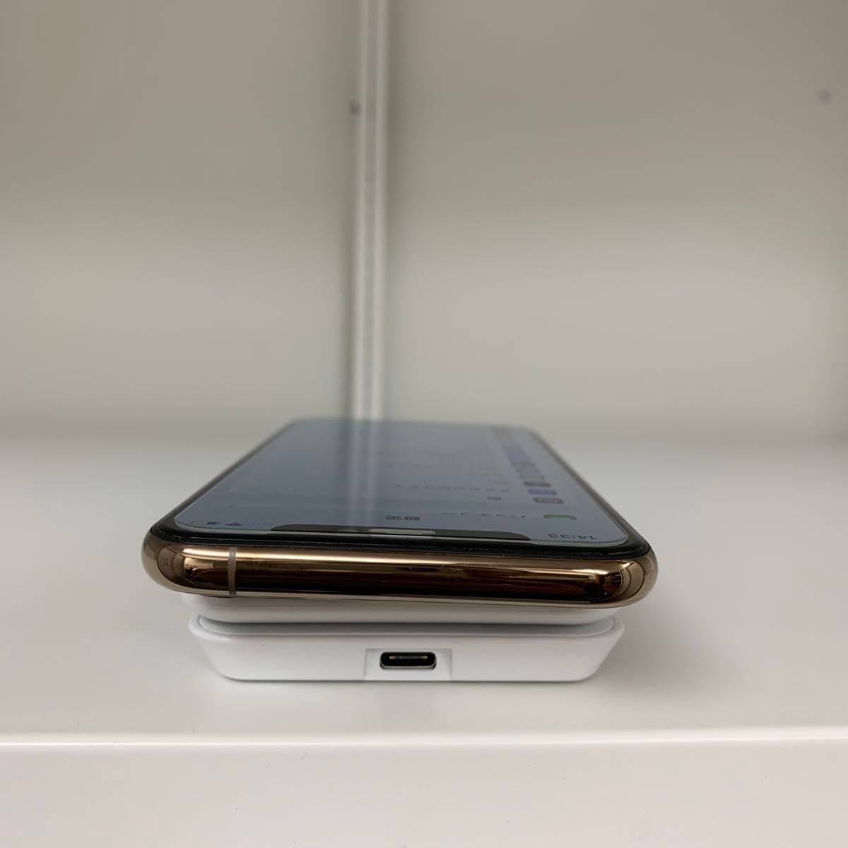 中古・iPhone 11 pro 256gb SIMロック解除済み SIMフリー Apple