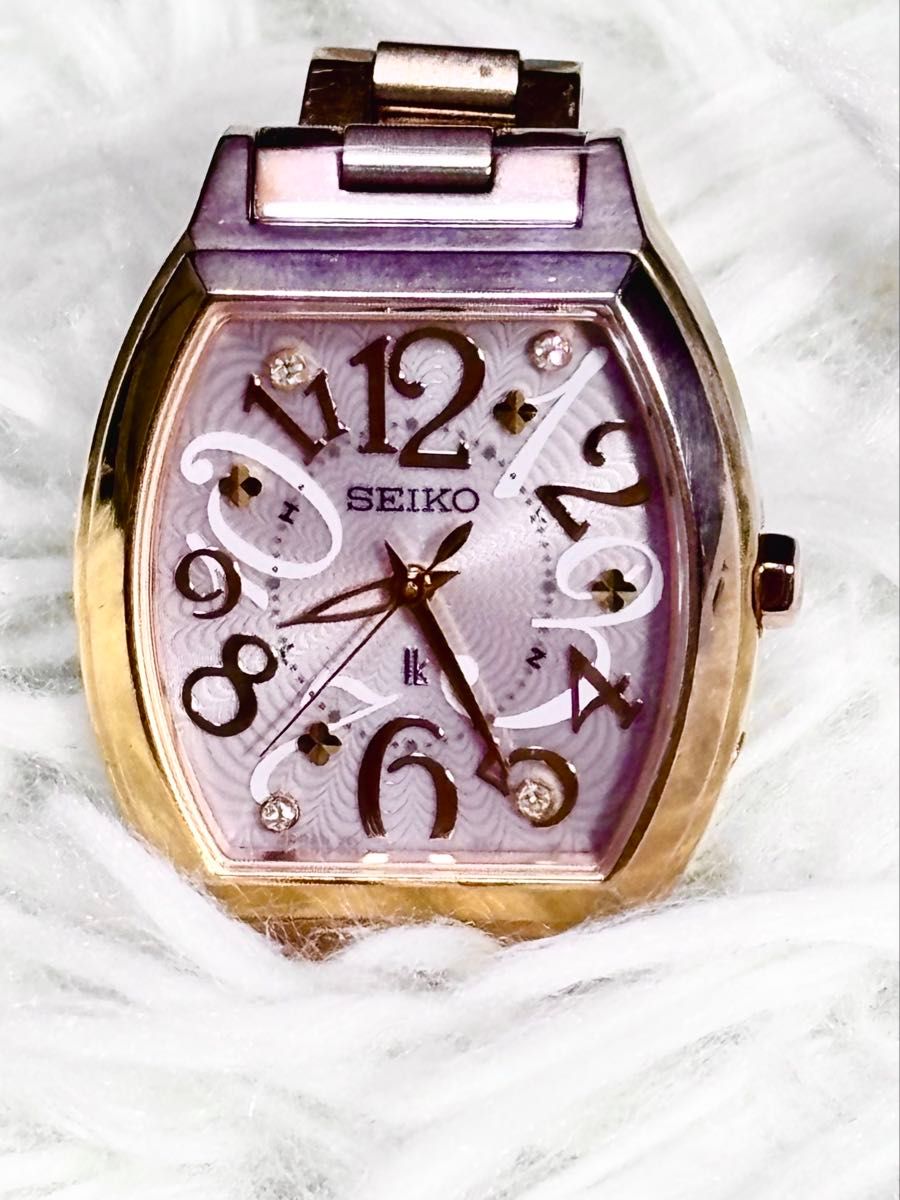 SEIKO セイコー LUKIA ルキア 電波ソーラー 時計 トノー型 ピンク