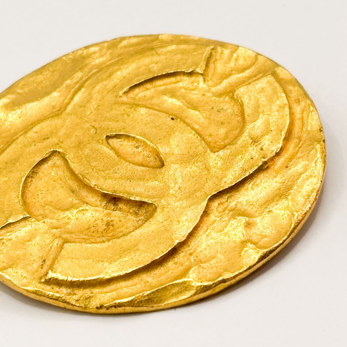 美品 CHANEL シャネル ヴィンテージ ブローチ 94P ゴールド系 ココ