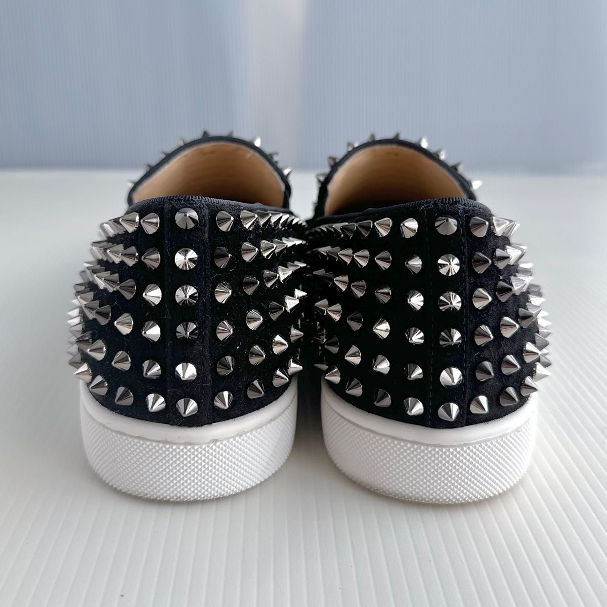 Christian Louboutin クリスチャンルブタン フラットシューズ スタッズ