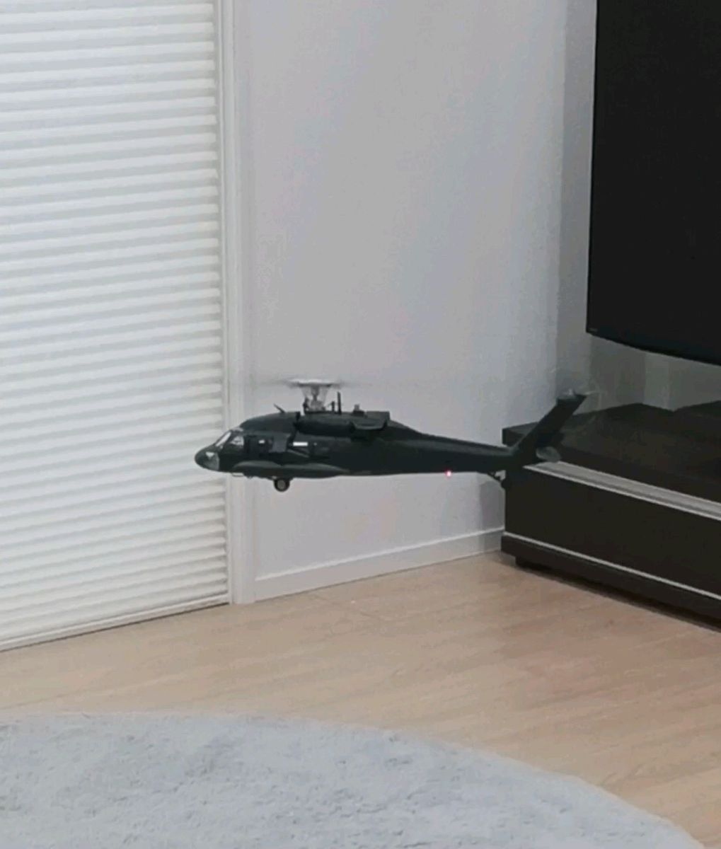 OMP M2 UH-60 ブラックホーク仕様 ラジコンスケールヘリ｜Yahoo!フリマ