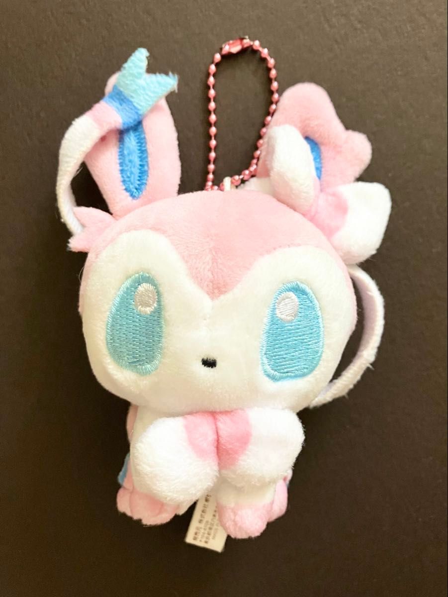 ポケモンセンター限定 ニンフィア マスコット ぬいぐるみキーホルダー