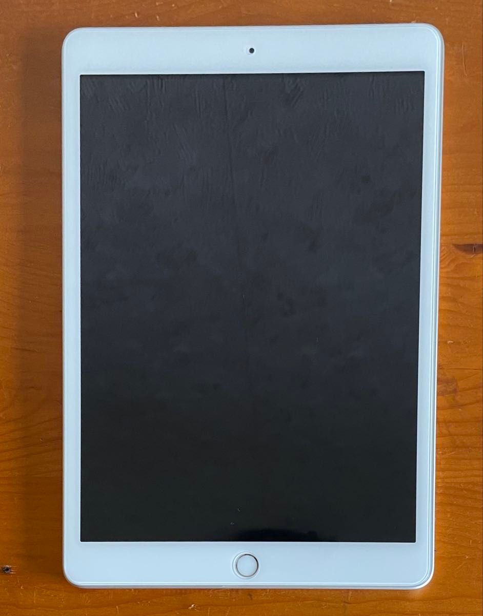 Apple iPad 第7世代 Wi-Fi版 シルバー 32GB 美品 最新iPad OS対応