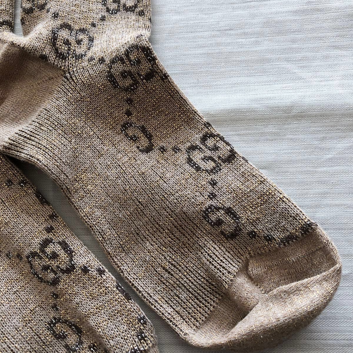 GUCCI ソックス GGロゴ 総柄 グッチ 靴下 ベージュ 金銀ラメ