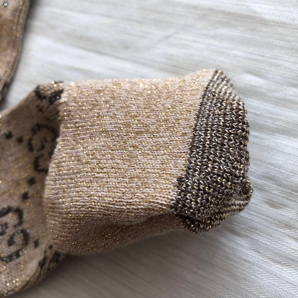 GUCCI ソックス GGロゴ 総柄 グッチ 靴下 ベージュ 金銀ラメ