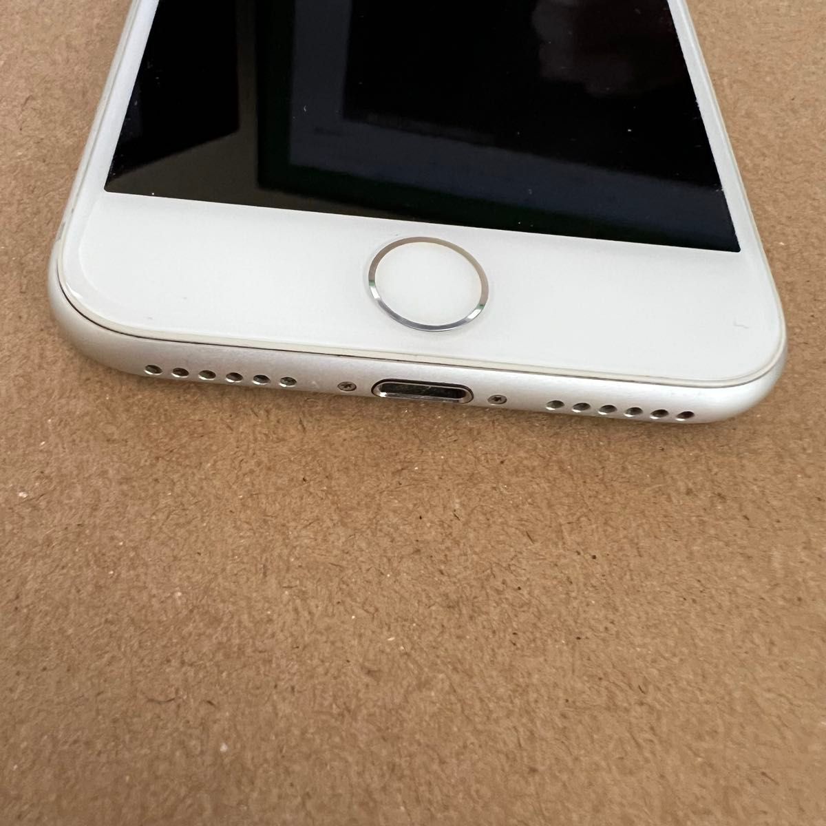 Apple SIMフリー iPhone8 iPhone シルバー アイフォン SIMロックなし