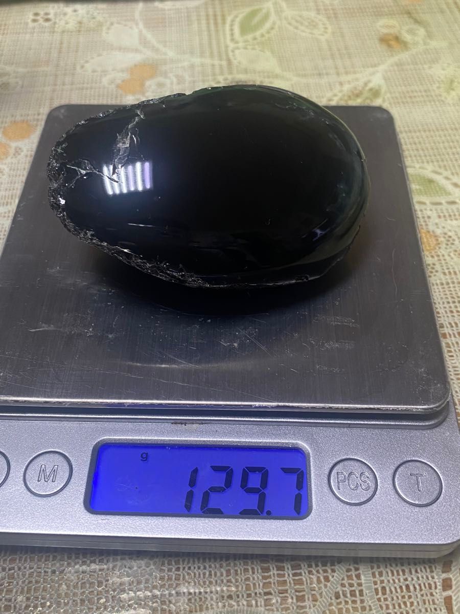 希少石・十勝石【青色玲瓏】天然オブシディアン 北海道産 原石磨き済み