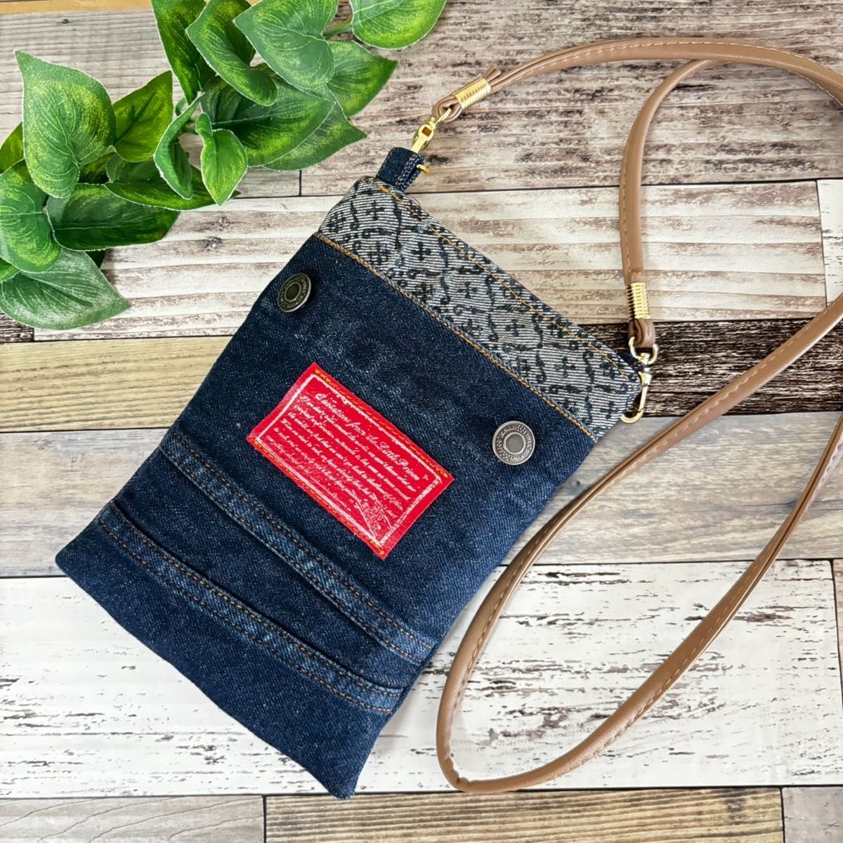 ハンドメイド デニムリメイク ミニサコッシュ スマホショルダー 肩掛け