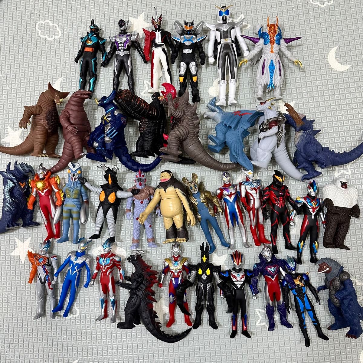36〜37体】ウルトラマン 怪獣 仮面ライダー ソフビ まとめ売り｜Yahoo